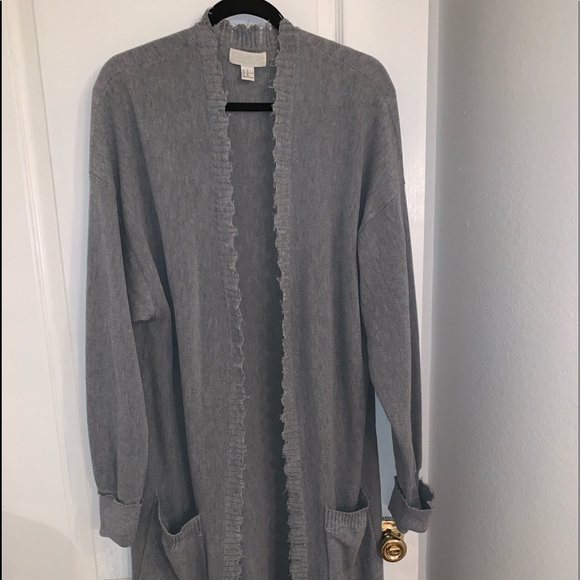 Forever 21 Sweaters - Sweater cardigan long Forever 21 Sweaters - Sweater cardigan long
